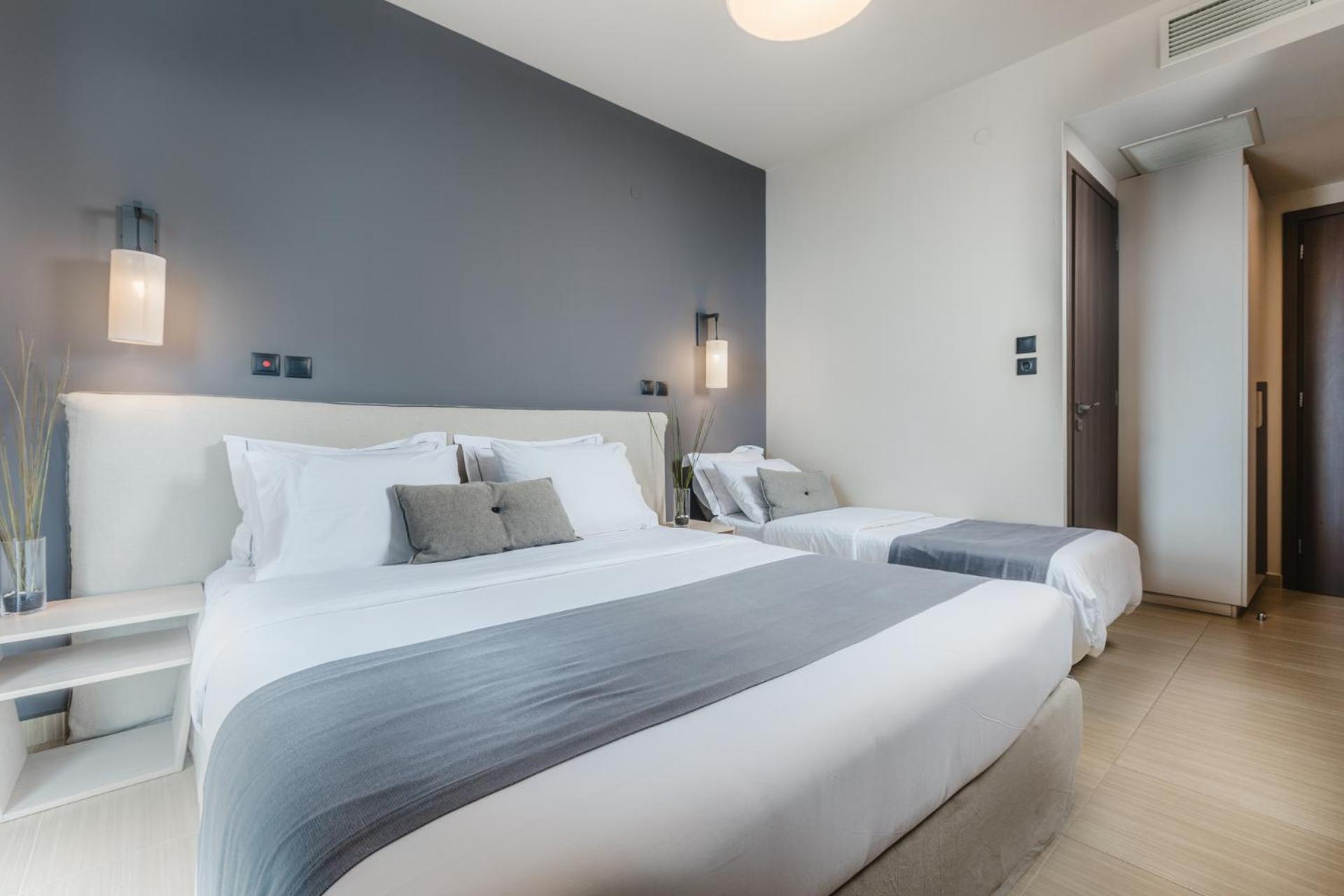 Infinity Hotel Gytheio Buitenkant foto